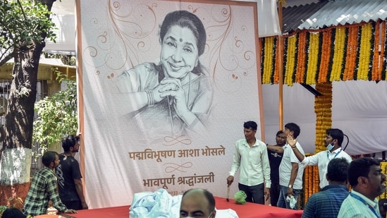 Pakistan regulator issues notice to top TV channel for airing Asha Bhosle tribute| India News